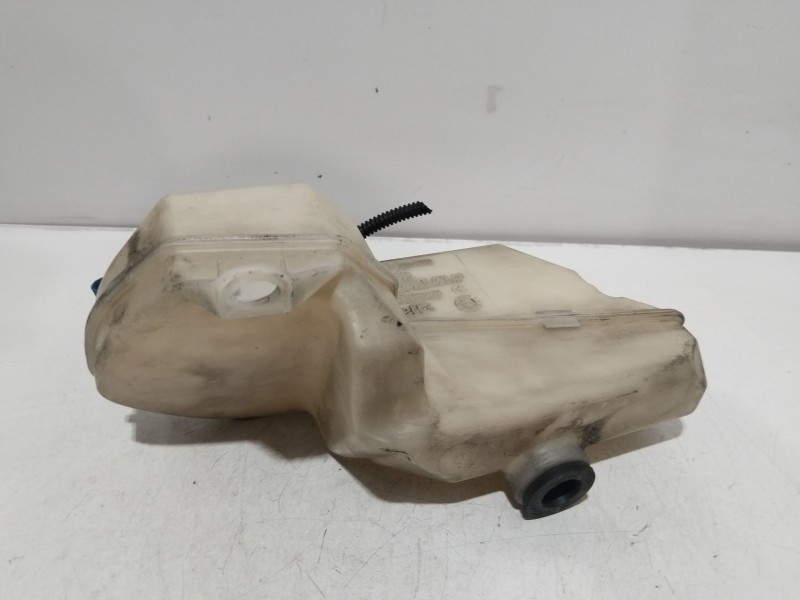 Recambio de deposito limpia para audi a4 b7 avant (8ed) 2.0 tdi referencia OEM IAM   