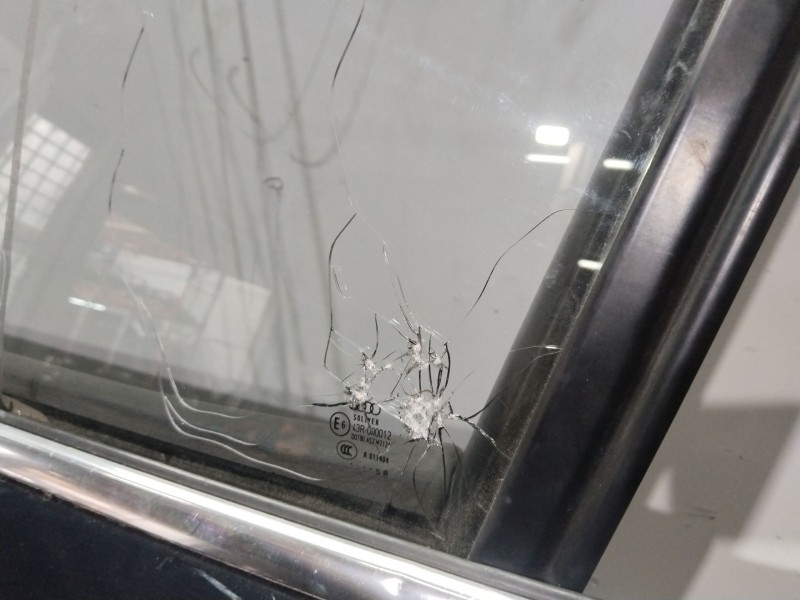 Recambio de puerta delantera izquierda para audi a6 c6 avant (4f5) 3.2 fsi referencia OEM IAM 4F0831051F  