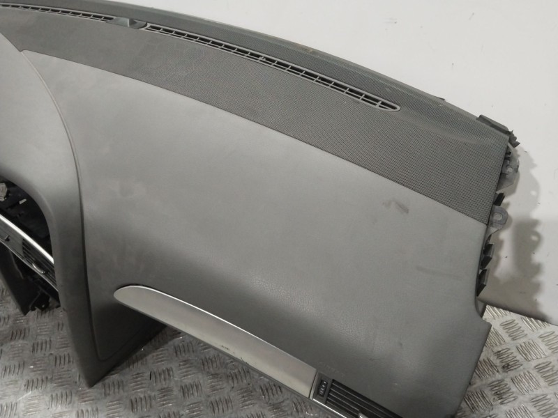 Recambio de salpicadero para audi a6 c6 avant (4f5) 3.2 fsi referencia OEM IAM 4F1858005B  