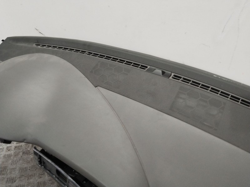 Recambio de salpicadero para audi a6 c6 avant (4f5) 3.2 fsi referencia OEM IAM 4F1858005B  