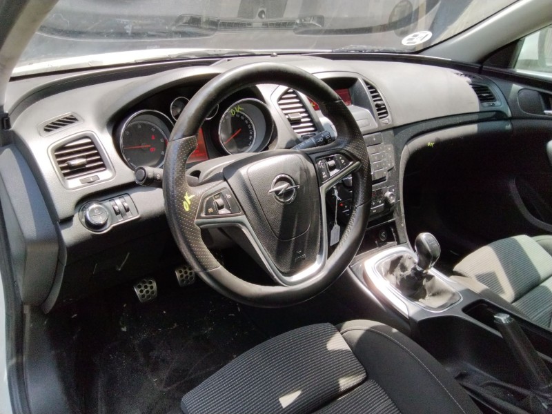 opel insignia a sports tourer (g09) del año 2010