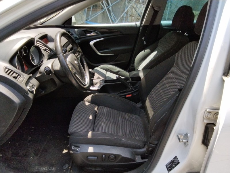 opel insignia a sports tourer (g09) del año 2010