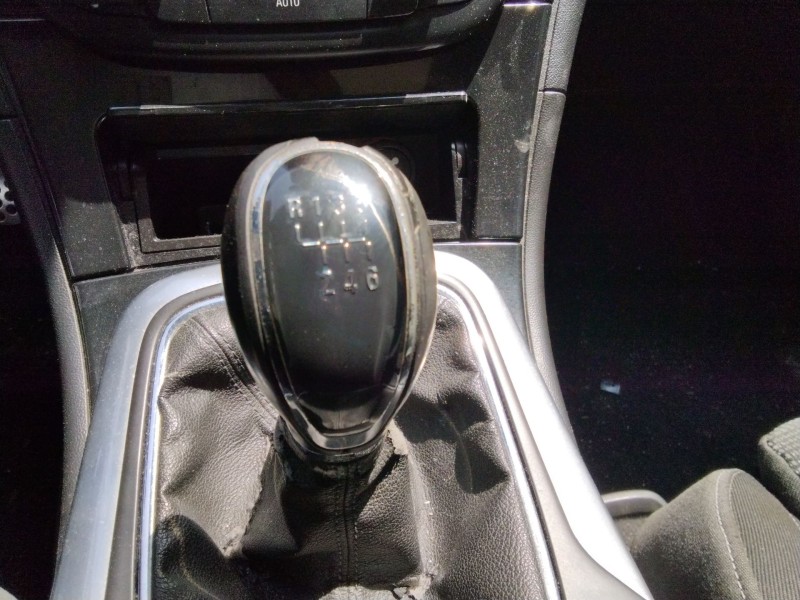 opel insignia a sports tourer (g09) del año 2010