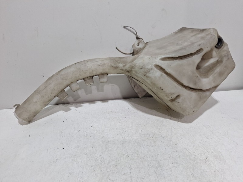 Recambio de deposito limpia para ford fiesta (cbk) futura referencia OEM IAM 1354171  