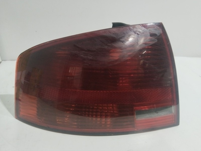 Recambio de piloto trasero izquierdo para audi a4 b7 (8ec) 2.0 tdi 16v referencia OEM IAM 8E5945095  