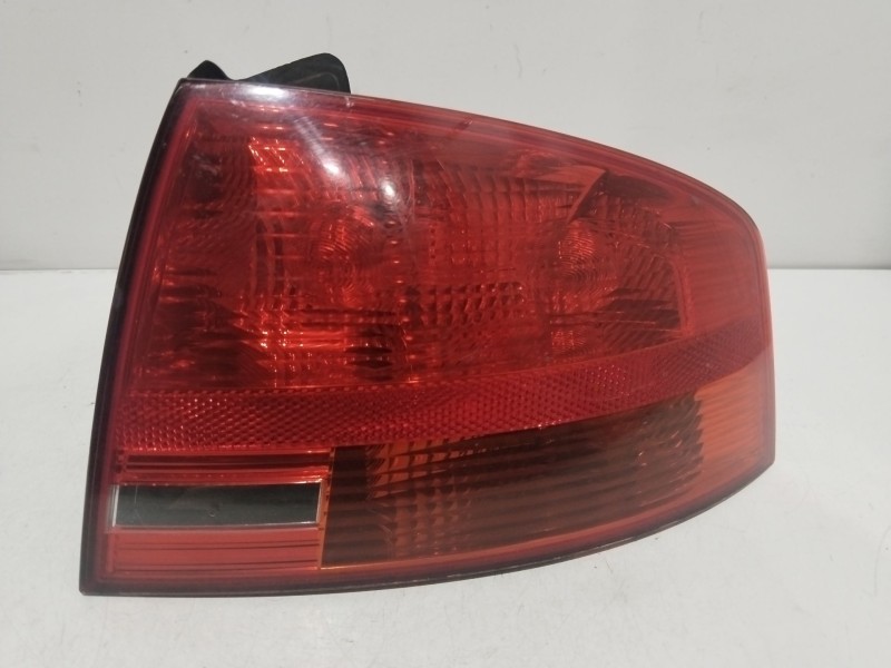 Recambio de piloto trasero derecho para audi a4 b7 (8ec) 2.0 tdi 16v referencia OEM IAM 8E5945096  