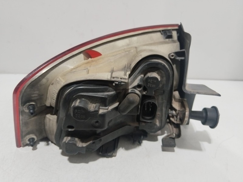 Recambio de piloto trasero derecho para audi a4 b7 (8ec) 2.0 tdi 16v referencia OEM IAM 8E5945096  