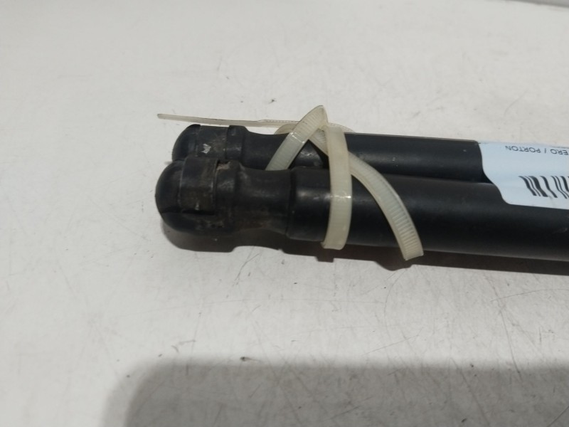 Recambio de amortiguadores maletero / porton para audi a4 b7 (8ec) 2.0 tdi 16v referencia OEM IAM 8E5827522J  