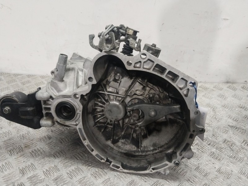 Recambio de caja cambios para hyundai accent ii (lc) 1.5 referencia OEM IAM H12073  