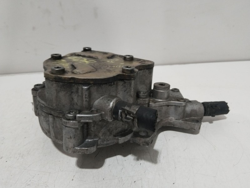 Recambio de depresor freno / bomba vacio para volkswagen polo berlina (6n2) trendline referencia OEM IAM 088145209A   Recambio de depresor freno / bomba vacio para volkswagen polo berlina (6n2) trendline referencia OEM IAM 088145209A