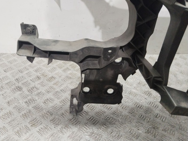 Recambio de panel frontal para renault scénic ii (jm0/1_) 1.9 dci (jm14) referencia OEM IAM 8200589928  