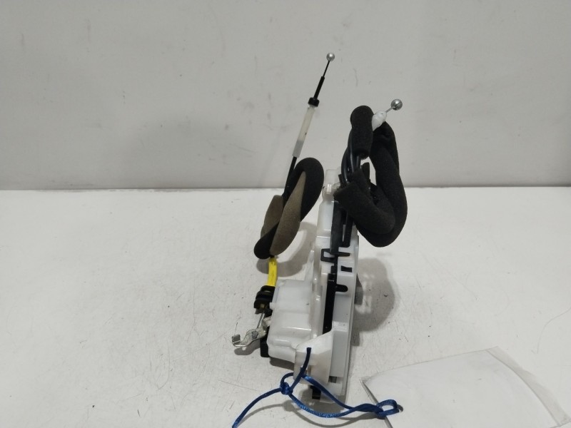 Recambio de cerradura puerta delantera derecha para nissan x-trail iii (t32_, t32r, t32rr) 1.3 dig-t referencia OEM IAM 805006RN