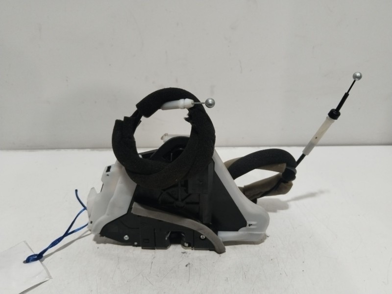 Recambio de cerradura puerta delantera derecha para nissan x-trail iii (t32_, t32r, t32rr) 1.3 dig-t referencia OEM IAM 805006RN