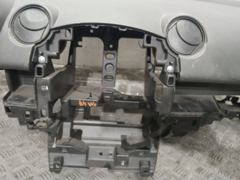 Recambio de salpicadero para mazda 2 (de_, dh_) 1.3 (de3fs) referencia OEM IAM DF7160400B02  