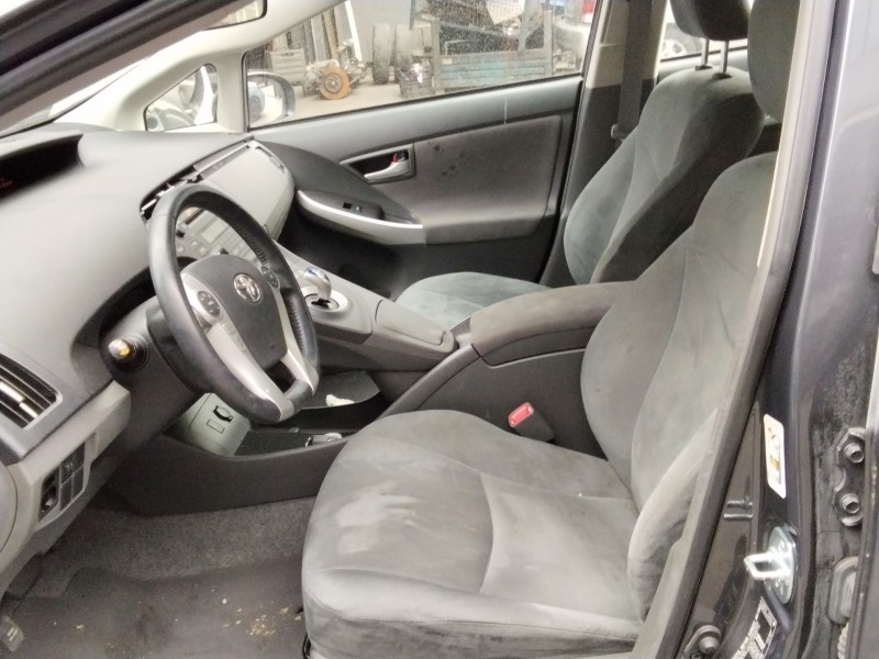 toyota prius (_w5_) del año 2015