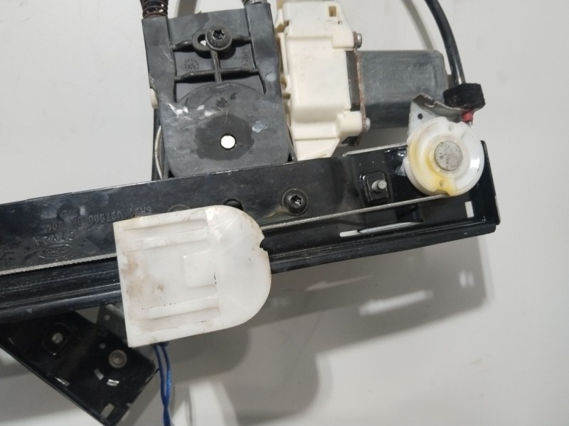 Recambio de elevalunas trasero derecho para ford s-max (wa6) 2.0 tdci referencia OEM IAM 0130822287  