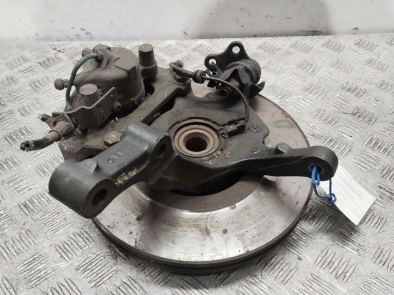 Recambio de mangueta delantera izquierda para renault laguna ii (bg0) authentique referencia OEM IAM 8200320888  