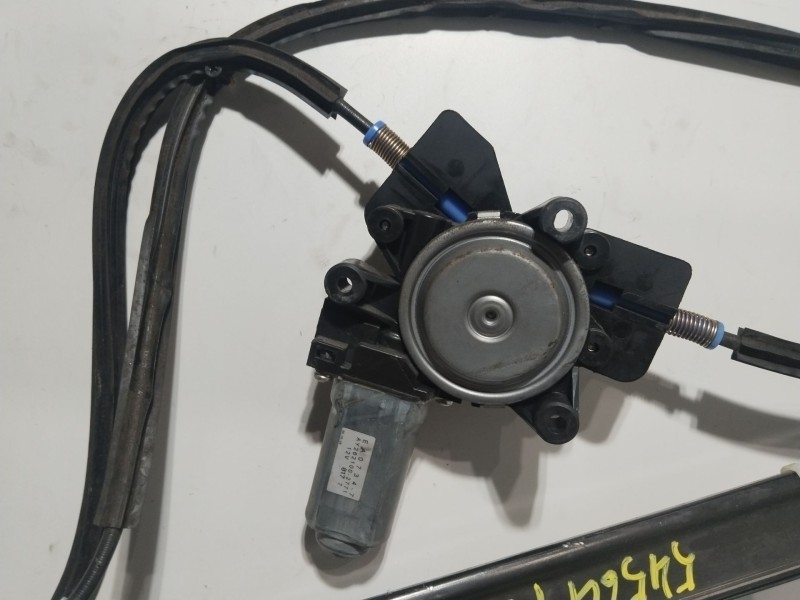 Recambio de elevalunas delantero derecho para chrysler voyager (rg) crd grand voyager limited referencia OEM IAM AY2621002771  