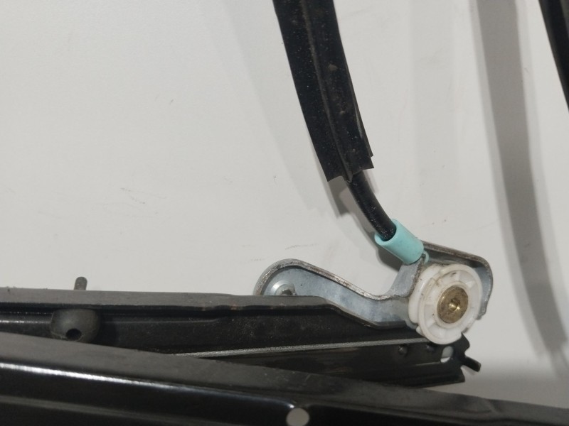 Recambio de elevalunas delantero derecho para chrysler voyager (rg) crd grand voyager limited referencia OEM IAM AY2621002771  