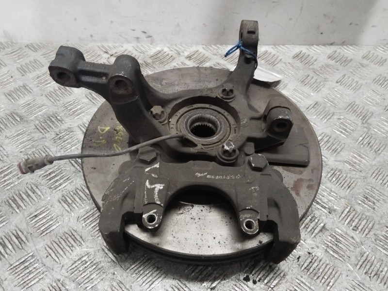 Recambio de mangueta delantera derecha para opel zafira b cosmo referencia OEM IAM 13197803  