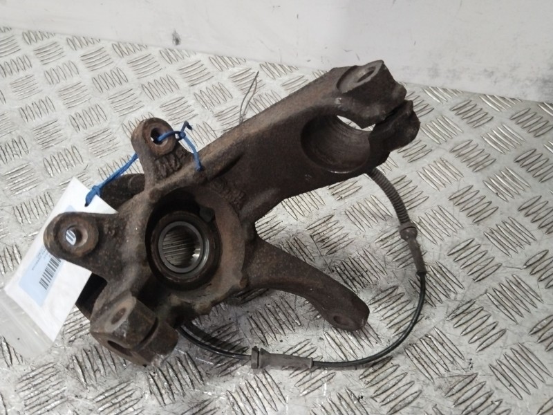 Recambio de mangueta delantera derecha para ford fusion (cbk) ambiente referencia OEM IAM 2N1J3K170A1C  