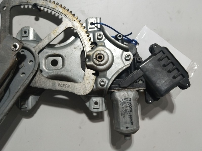 Recambio de elevalunas delantero izquierdo para toyota yaris (_p9_) 1.4 d-4d (nlp90_) referencia OEM IAM 983722101  