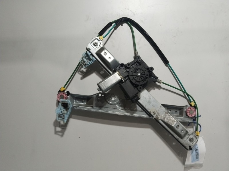 Recambio de elevalunas delantero derecho para opel corsa d expression referencia OEM IAM 541613212  