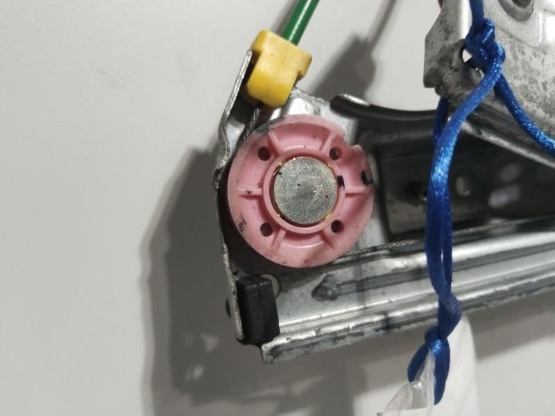 Recambio de elevalunas delantero derecho para opel corsa d expression referencia OEM IAM 541613212  