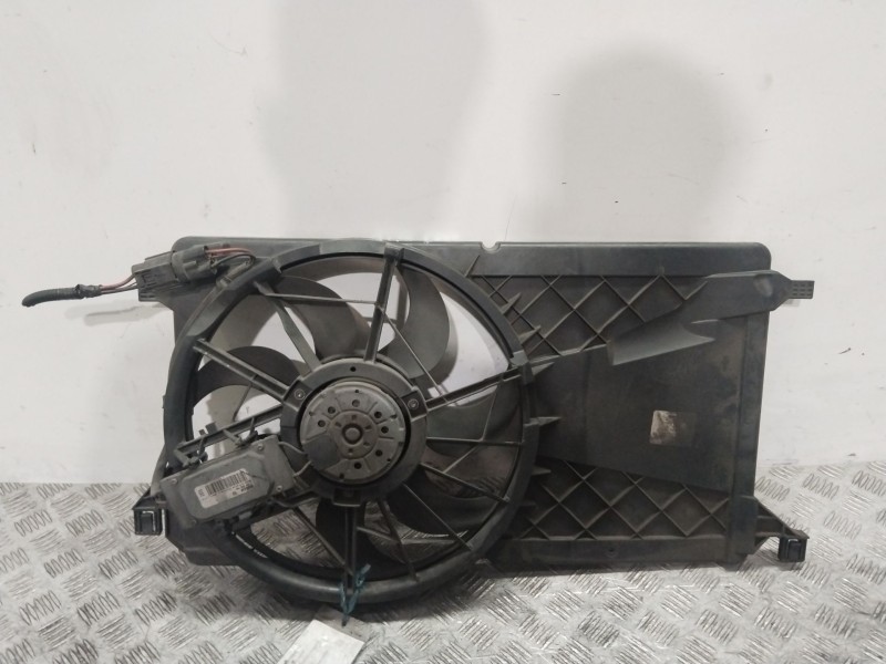 Recambio de electroventilador para ford focus berlina (cap) ambiente (d) referencia OEM IAM 1530151  
