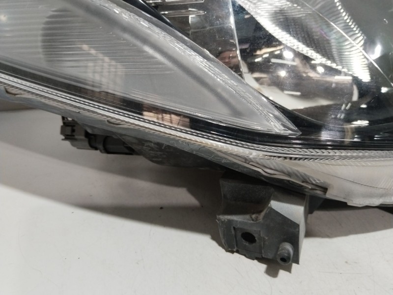 Recambio de faro derecho para mazda 2 (de_, dh_) 1.3 (de3fs) referencia OEM IAM DF71510K0G  
