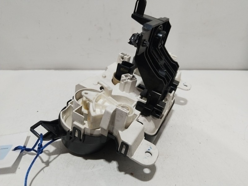 Recambio de mando calefaccion / aire acondicionado para mazda 2 (de_, dh_) 1.3 (de3fs) referencia OEM IAM   