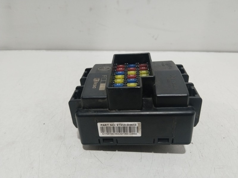 Recambio de caja reles / fusibles para kia optima concept referencia OEM IAM 91950D4650  