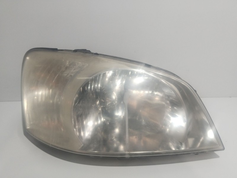 Recambio de faro derecho para hyundai getz (tb) 1.1 referencia OEM IAM 921101C010  