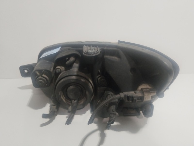 Recambio de faro derecho para hyundai getz (tb) 1.1 referencia OEM IAM 921101C010  