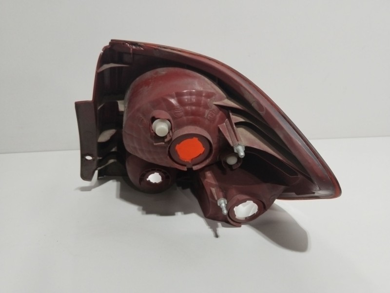 Recambio de piloto trasero izquierdo para hyundai getz (tb) 1.1 referencia OEM IAM 924101C010  