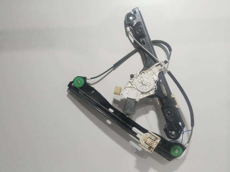 Recambio de elevalunas trasero derecho para bmw 1 (e87) 118 d referencia OEM IAM 6927028  