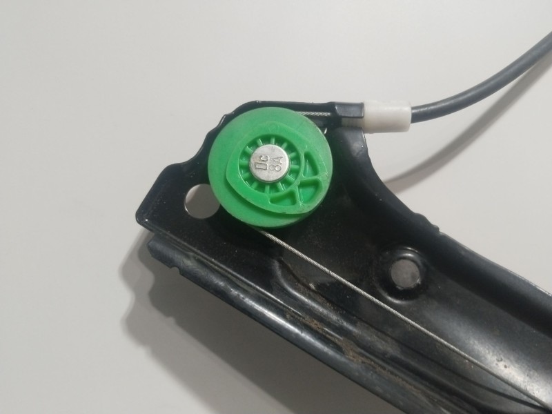 Recambio de elevalunas trasero derecho para bmw 1 (e87) 118 d referencia OEM IAM 6927028  