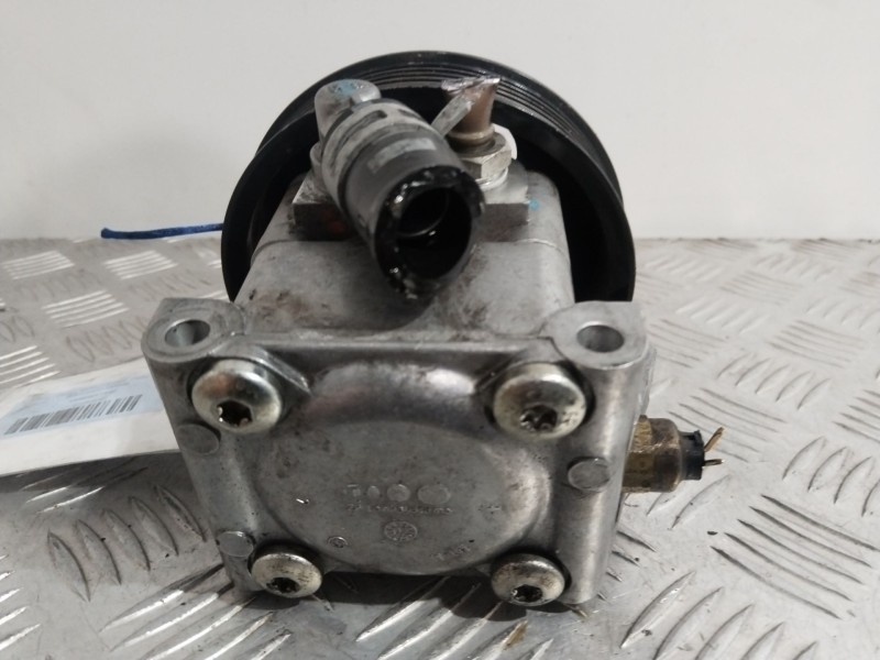 Recambio de bomba direccion para ford focus i sedán (dfw) 1.6 16v referencia OEM IAM 2S413A696AA  