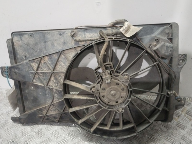 Recambio de electroventilador para opel meriva referencia OEM IAM 52401025  