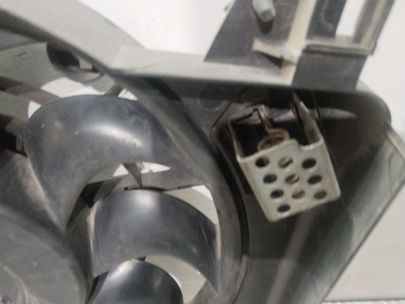 Recambio de electroventilador para opel zafira b cosmo referencia OEM IAM 0130303304  