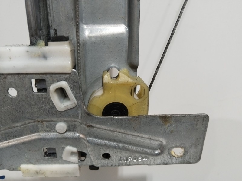 Recambio de elevalunas delantero izquierdo para peugeot 207/207+ (wa_, wc_) 1.4 16v referencia OEM IAM 119856AVG  