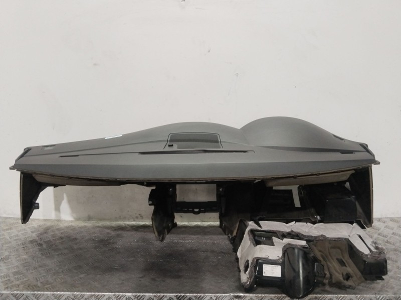 Recambio de salpicadero para bmw 5 (e60) 525 d referencia OEM IAM 51456976447  