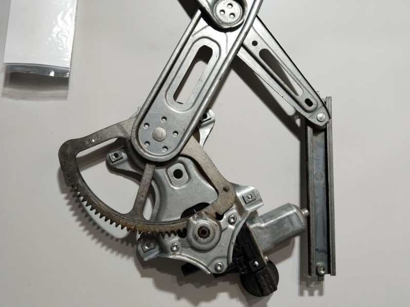 Recambio de elevalunas delantero derecho para toyota yaris (_p9_) 1.4 d-4d (nlp90_) referencia OEM IAM 857100D100  