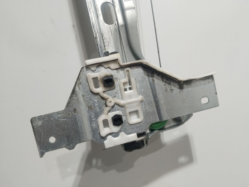 Recambio de elevalunas trasero izquierdo para peugeot 5008 (0u_, 0e_) 1.6 hdi referencia OEM IAM 9682808780  