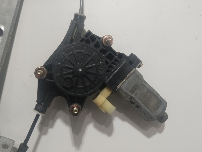 Recambio de elevalunas trasero izquierdo para kia rio 1.4 ex1 referencia OEM IAM   