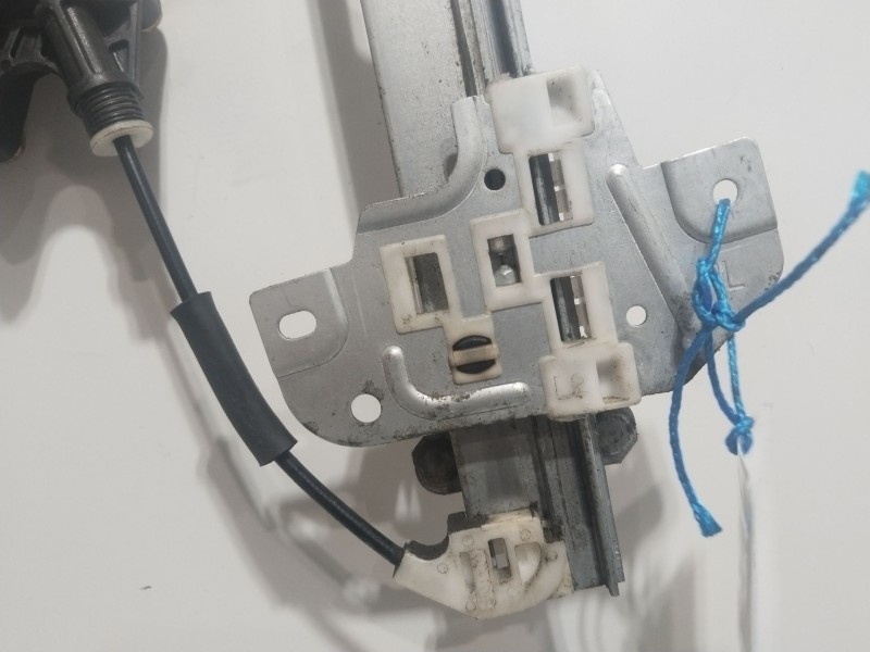 Recambio de elevalunas trasero izquierdo para kia rio 1.4 ex1 referencia OEM IAM   