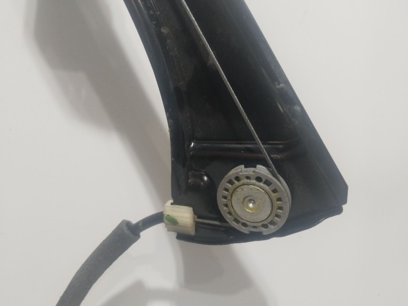 Recambio de elevalunas delantero derecho para skoda superb iii (3v3) 2.0 tdi referencia OEM IAM 5Q0959802B  