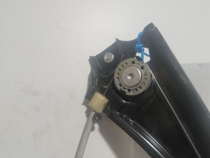 Recambio de elevalunas delantero derecho para skoda superb iii (3v3) 2.0 tdi referencia OEM IAM 5Q0959802B  