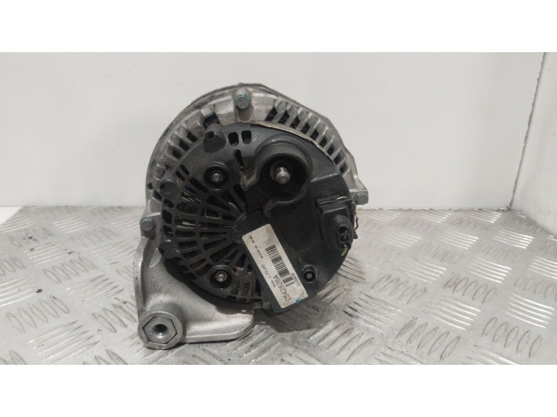 Recambio de alternador para land rover range rover (lm) td6 hse referencia OEM IAM YLE500180E  