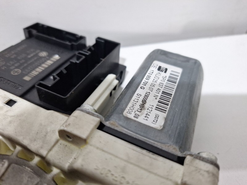 Recambio de elevalunas delantero izquierdo para seat altea xl (5p5, 5p8) 1.6 referencia OEM IAM 5P0837401N 0293081106 